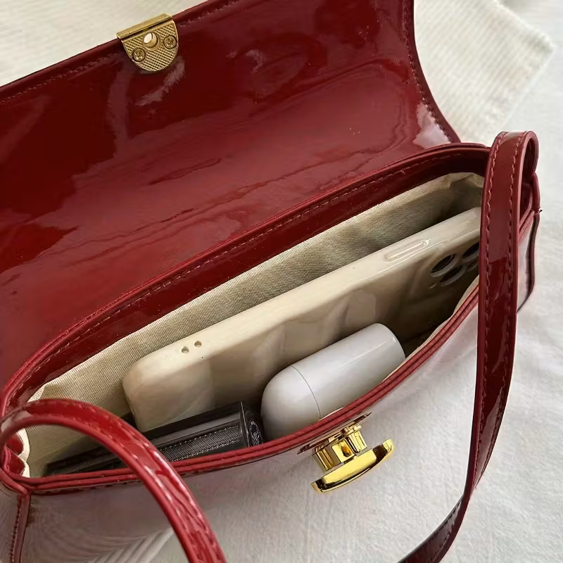 Women's Vintage Burgundy Glossy Handbag – Gold Turn-Lock Shoulder Bag for Parties & Events